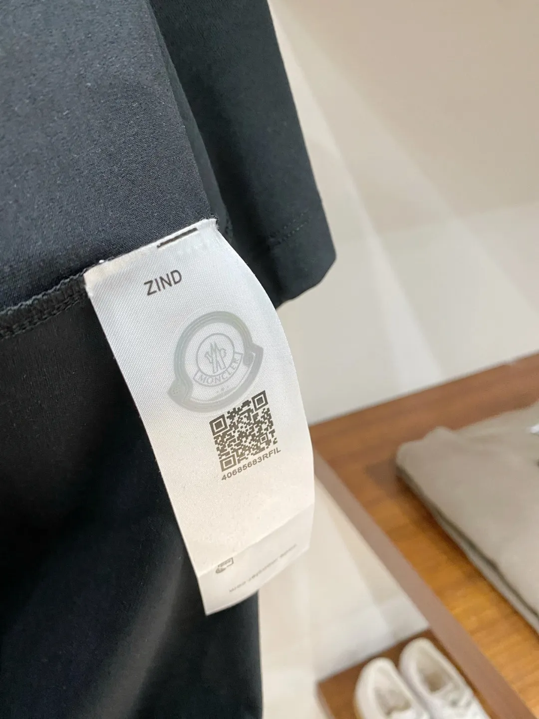 Moncler T 26s New Arrival Supima 210 ， ， + ， ， ， ， ， Breathable， ！ ， ， ，Series ， 5 ， ， 100 ， 1% . Versatile， 。 Breathable， ：White// /Light Green /Khaki / /Black Sizes：M-3XL Size ：178-130 L